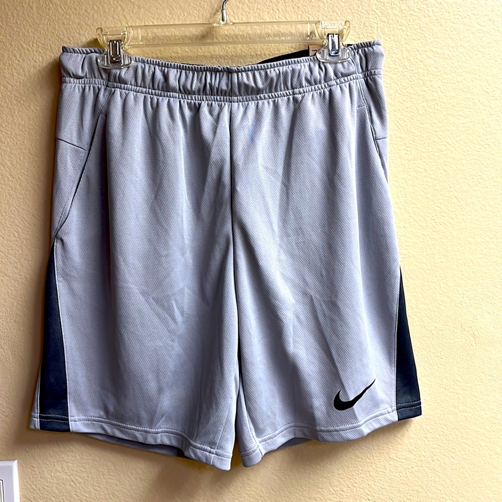 NWT Nike Dri Fit Mens short
